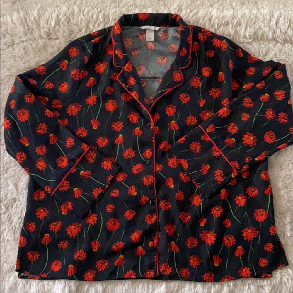 H&M Floral Button Up Collared Blouse